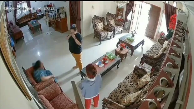 Dalam aksinya, AF sempat berbincang dengan korban untuk mengelabui situasi. Sementara itu, SL berpura-pura sebagai pengemudi ojek online sebelum melancarkan serangan.