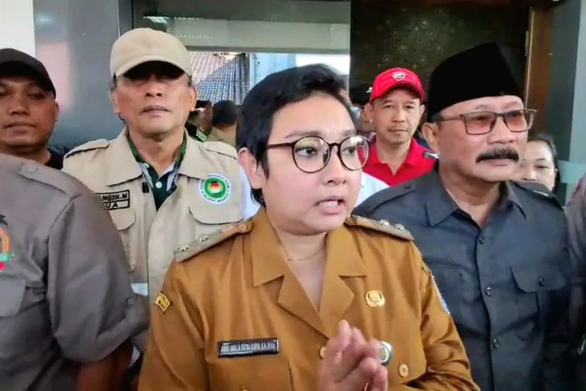 Pelaksana Tugas (Plt) Bupati Cilacap, Ammy Amalia Fatma Surya, mengatakan hasil pengecekan menunjukkan sekitar 100 titik yang tercatat dalam sistem ternyata tidak memiliki bangunan maupun fasilitas yang dapat digunakan sebagai dapur MBG.