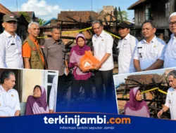 Wabup Junaidi Mahir Tinjau Korban Kebakaran di Muaro Kumpeh, Pemkab Salurkan Bantuan Darurat
