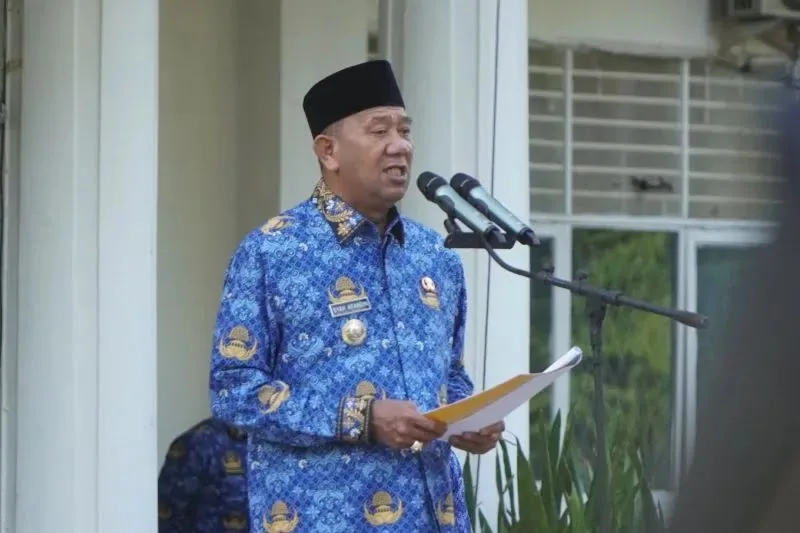 Komisi Pemberantasan Korupsi (KPK) memastikan Bupati Langkat, Syah Afandin alias Ondim, tidak ditangkap saat menghadiri kegiatan Asosiasi Pemerintah Kabupaten Seluruh Indonesia (APKASI).