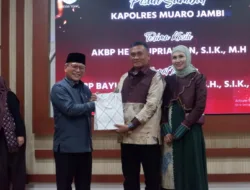 Ketua DPRD Muaro Jambi Hadiri Pisah Sambut Kapolres, Aidi Hatta Apresiasi Dedikasi AKBP Heri Supriawan