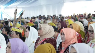 Ketua Dekranasda Muaro Jambi Hadiri Puncak HUT ke-46 Dekranas di Makassar, Dorong Perajin Lokal Naik Kelas