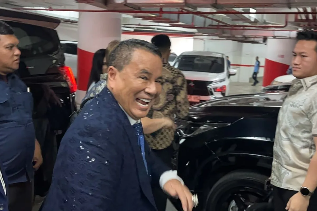 Pengacara kondang Hotman Paris Hutapea mengonfirmasi dirinya telah menerima surat kuasa dari mantan Jaksa Agung Muda Tindak Pidana Khusus (Jampidsus), Febrie Adriansyah