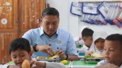 BGN Larang Dapur MBG Gunakan Barang Subsidi, Sudaryono: LPG 3 Kg, Minyakita dan Beras SPHP Tidak Boleh Dipakai
