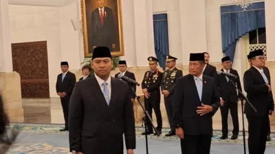 Presiden Republik Indonesia Prabowo Subianto resmi melantik Sudaryono sebagai Kepala Badan Gizi Nasional (BGN) yang baru di Istana Negara, Jakarta