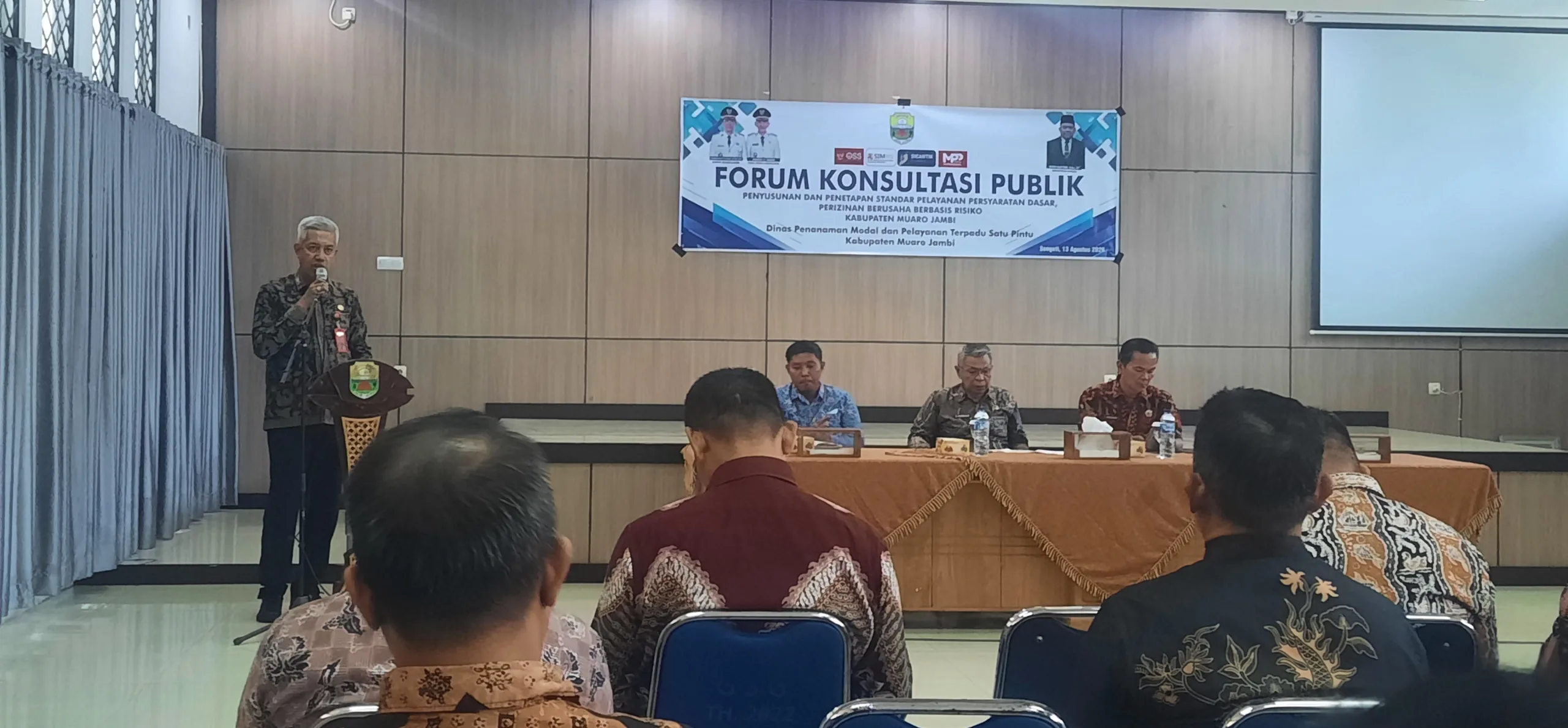 Kepala Dinas Penanaman Modal dan Pelayanan Terpadu Satu Atap (DPMPTSP) Kabupaten Muaro Jambi Alias SH,MH