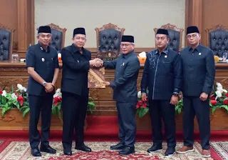 Bupati Muaro Jambi BBS Hadiri Paripurna DPRD Bahas Pertanggungjawaban APBD 2025