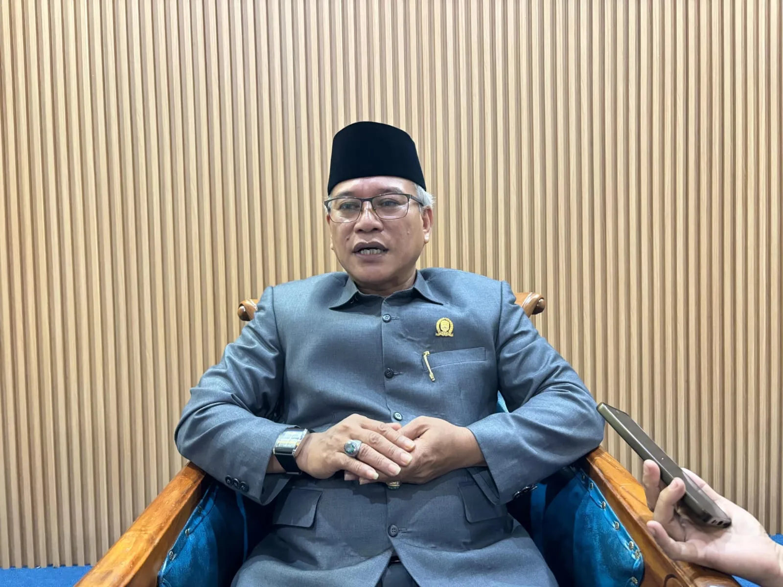 Ketua DPRD Kabupaten Muaro Jambi, Aidi Hatta, meminta seluruh Organisasi Perangkat Daerah (OPD) yang mendapatkan alokasi anggaran agar segera melaksanakan kegiatan sesuai program yang telah ditetapkan.