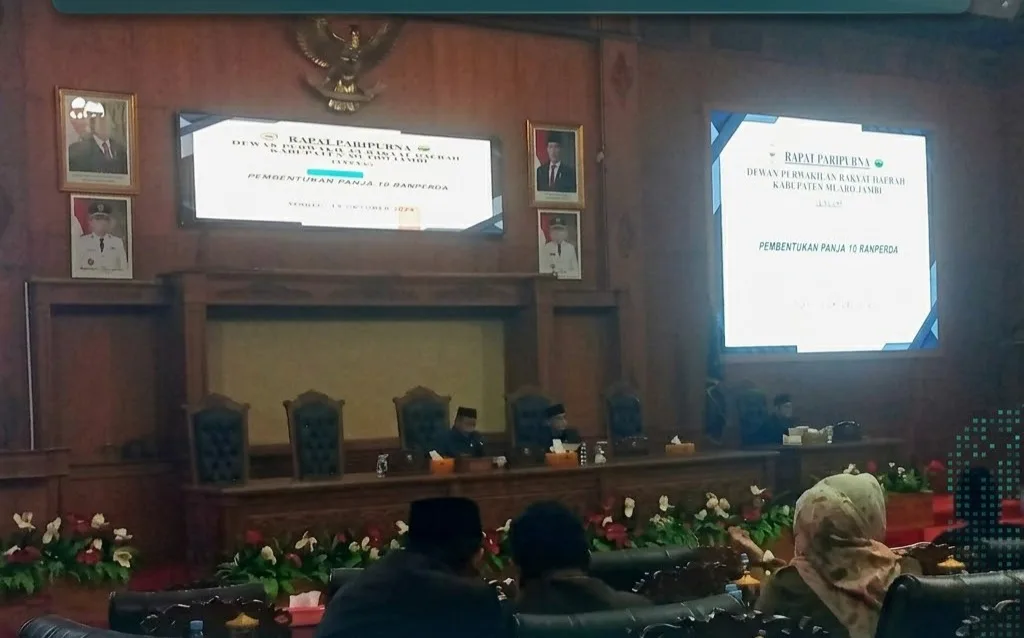 DPRD Kabupaten Muaro Jambi menggelar rapat paripurna dengan agenda pembentukan Panitia Kerja (Panja) untuk membahas 10 Rancangan Peraturan Daerah (Ranperda)