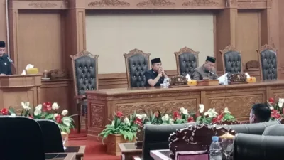 Wabup Junaidi Mahir Jawab Pandangan Fraksi DPRD Muaro Jambi, 6 Ranperda Dibahas